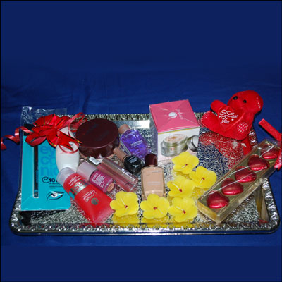 "Lakme Beauty Kit - code12 - Click here to View more details about this Product